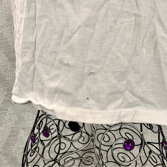 Urban Nation red and white cropped baby tee size M - Picture 4 of 6